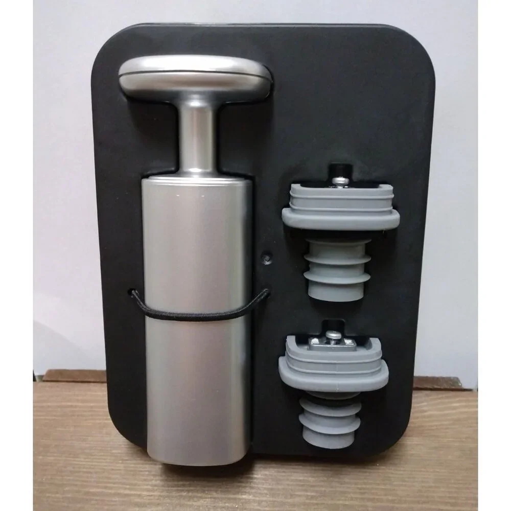 Rabbit Wine Preserver with Two Vacuum Stoppers, Silver, for Oil, Vinegar, Drinks